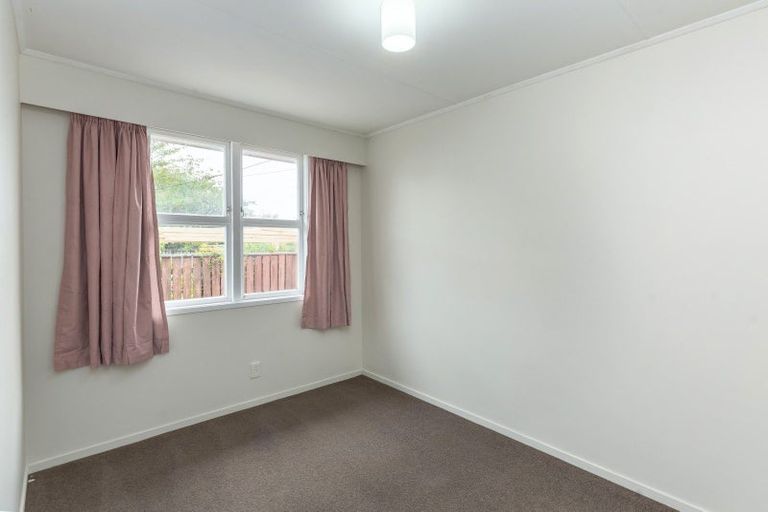 Photo of property in 9 Hardie Grove, Featherston, 5710