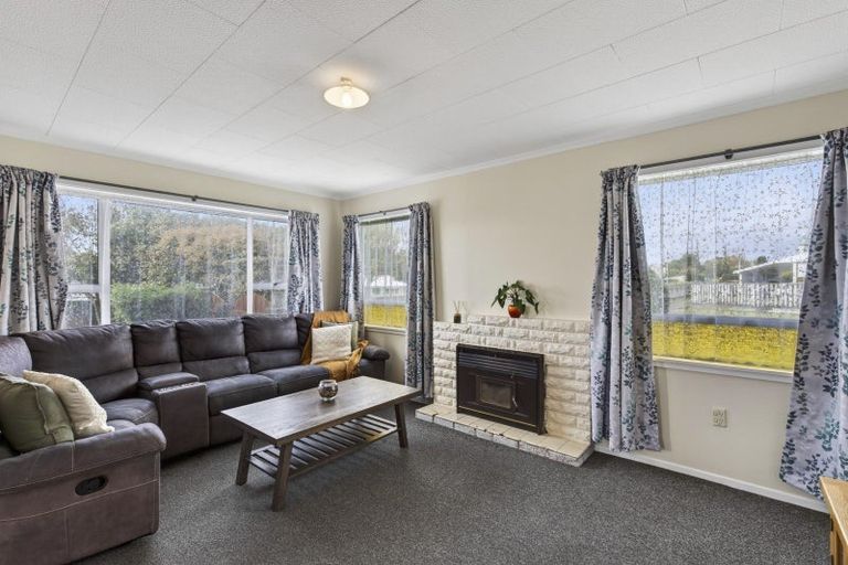 Photo of property in 55 Banks Street, Marfell, New Plymouth, 4310