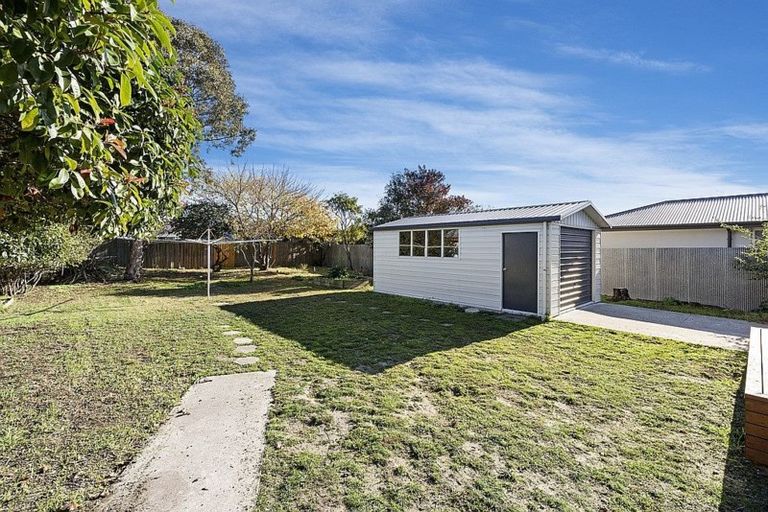 Photo of property in 18 Vivian Street, Burwood, Christchurch, 8083
