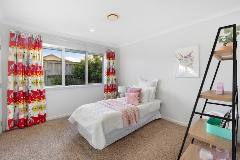 Photo of property in 6 Hampshire Court, Flagstaff, Hamilton, 3210