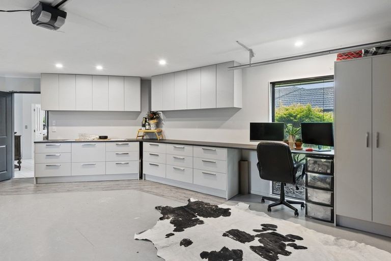 Photo of property in 25 Oakwood Drive, Rangiora, 7400