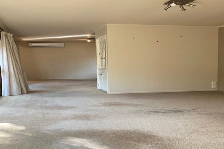 Photo of property in 2b Braemar Road, Castor Bay, Auckland, 0620