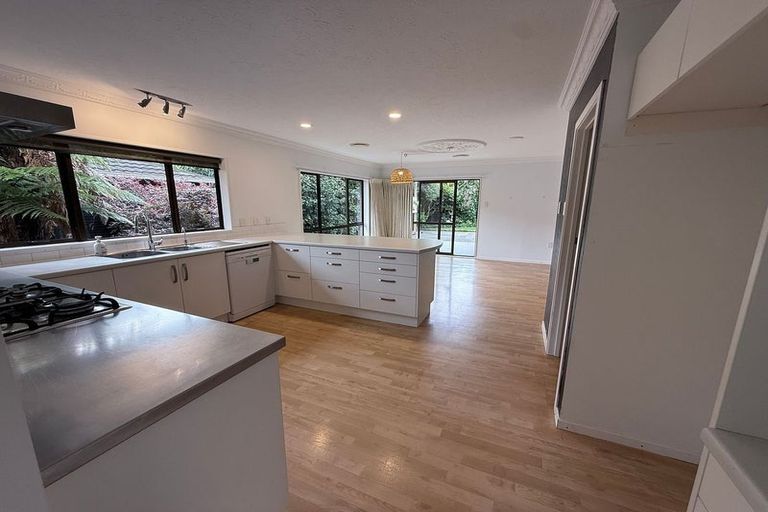 Photo of property in 104 Waterloo Crescent, Hokowhitu, Palmerston North, 4410