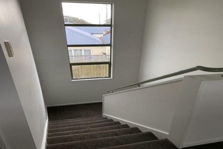 Photo of property in 49 Parade Court, Addington, Christchurch, 8024