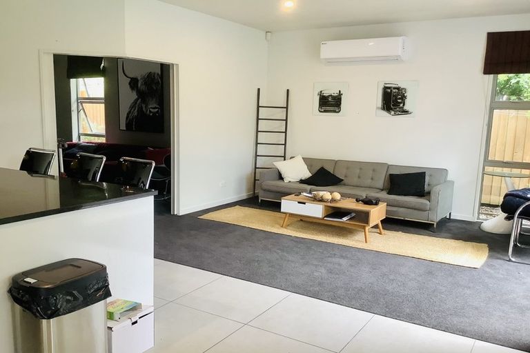 Photo of property in 200a Edgeware Road, Edgeware, Christchurch, 8013