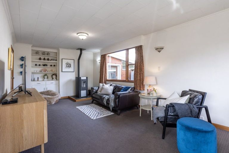 Photo of property in 120 Hargest Crescent, Saint Clair, Dunedin, 9012
