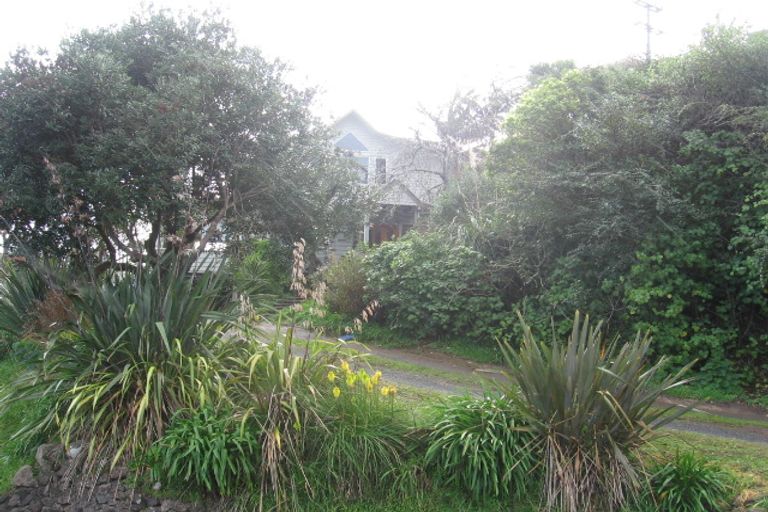 Photo of property in 14 Cliff Street, Onerahi, Whangarei, 0110