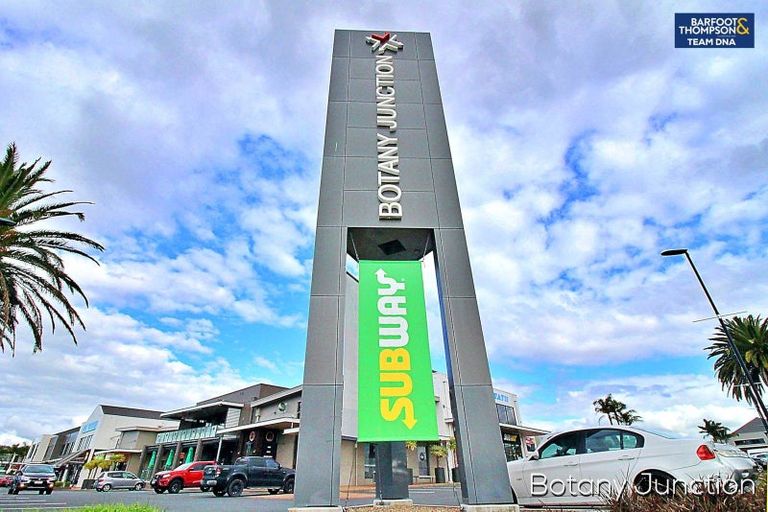 Photo of property in 4 Frontier Lane, Flat Bush, Auckland, 2019