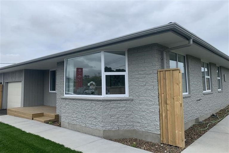 Photo of property in 111 Wilsons Road, Saint Martins, Christchurch, 8022