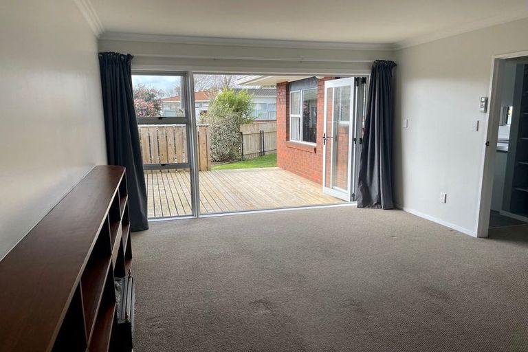 Photo of property in 1 Puriri Place, Levin, 5510