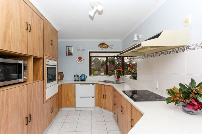 Photo of property in 62 Karina Road, Merrilands, New Plymouth, 4312