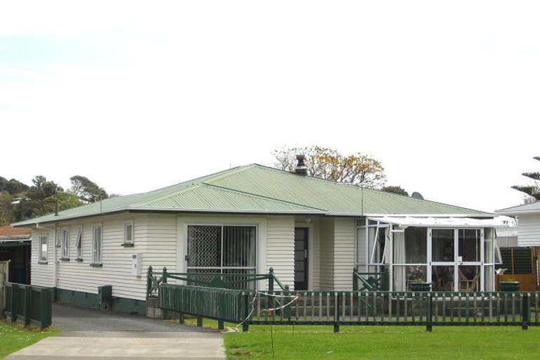 Photo of property in 162 South Road, Spotswood, New Plymouth, 4310