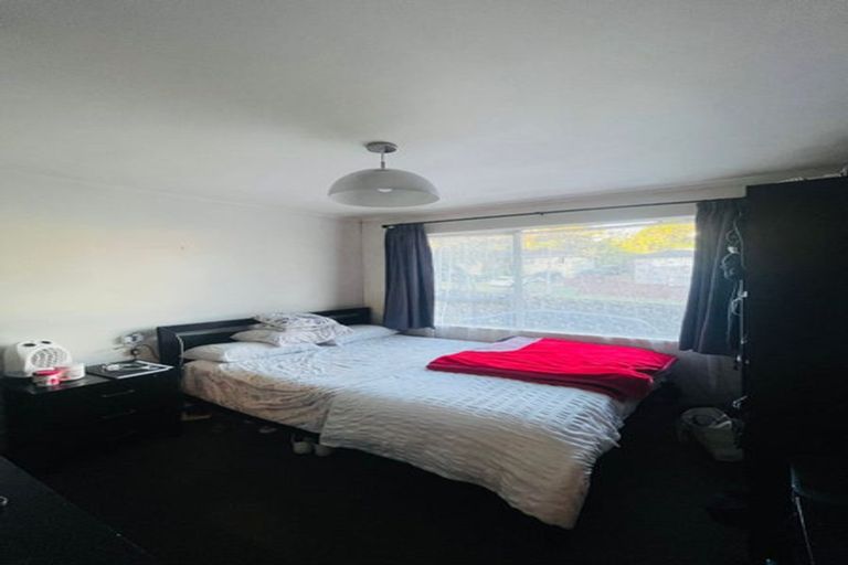 Photo of property in 24 Sapphire Place, Bayview, Auckland, 0629