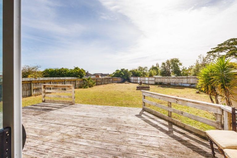 Photo of property in 143 Rangiora Avenue, Roslyn, Palmerston North, 4414