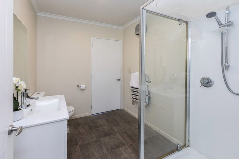 Photo of property in 3 Reeves Road, Rangiora, 7400