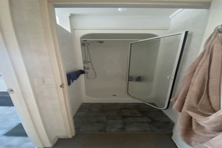 Photo of property in 38 Redwing Street, Browns Bay, Auckland, 0630