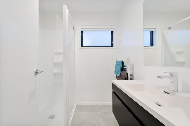 Photo of property in 19 Patrick Rice Drive, Swanson, Auckland, 0614