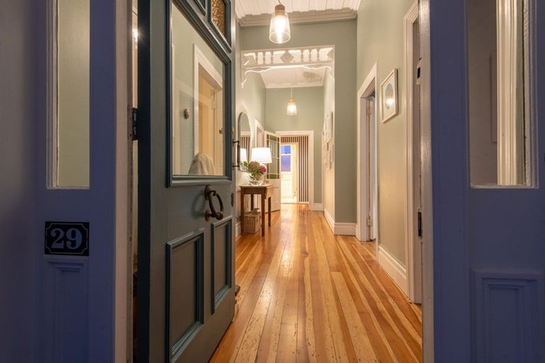 Photo of property in 29 Queen Street, Cambridge, 3434