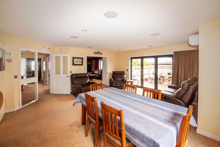 Photo of property in 134 Cortina Avenue, Johnsonville, Wellington, 6037