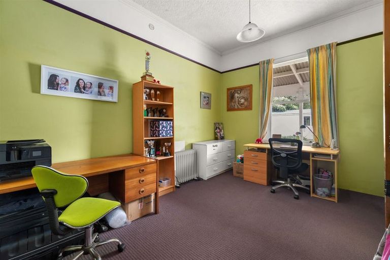 Photo of property in 17 Mudgeways Road, Massey, Auckland, 0614