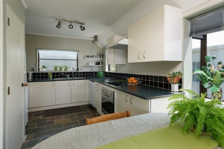 Photo of property in 12u4 Vallance Street, Kilbirnie, Wellington, 6022
