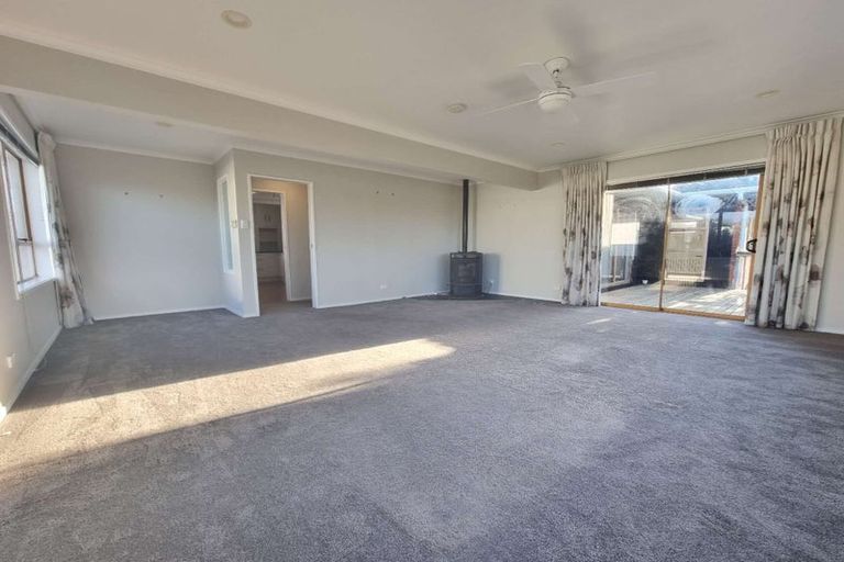Photo of property in 4 King Richard Place, Browns Bay, Auckland, 0630