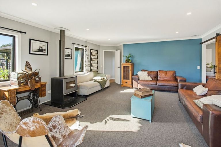 Photo of property in 5 Bravo Place, Whitianga, 3510