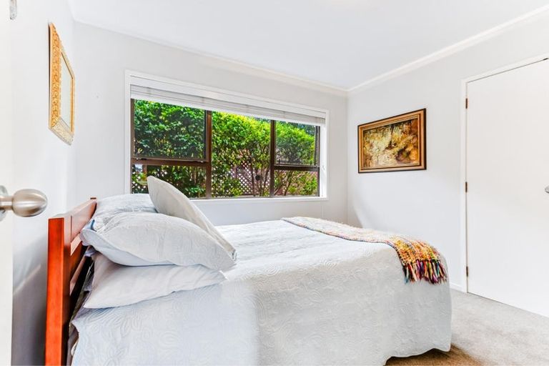 Photo of property in 8 Petrel Place, Massey, Auckland, 0614