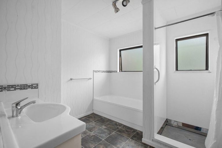 Photo of property in 21 Eagle Street, Waipawa, 4210