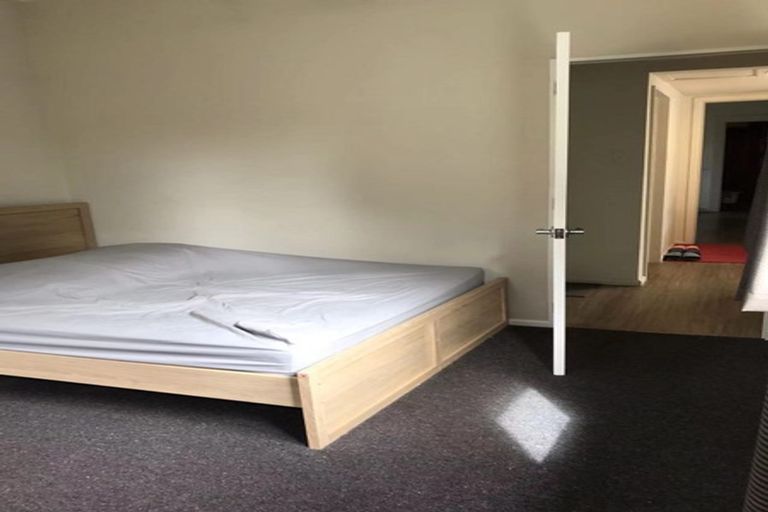 Photo of property in 6 Nortons Road, Avonhead, Christchurch, 8042