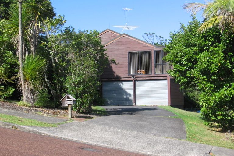 Photo of property in 5 Hebe Place, Birkenhead, Auckland, 0626