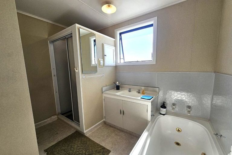 Photo of property in 253 Taradale Road, Pirimai, Napier, 4112