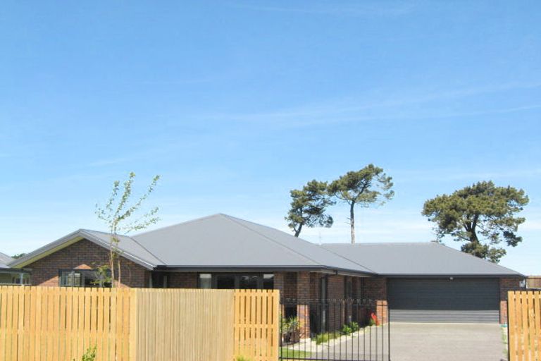 Photo of property in 21 Iraklis Close, Templeton, Christchurch, 8042