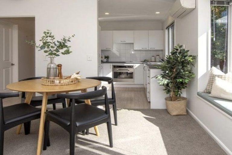 Photo of property in 27 James Street, Redcliffs, Christchurch, 8081