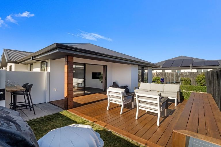 Photo of property in 12 Wandle Street, Marshland, Christchurch, 8083
