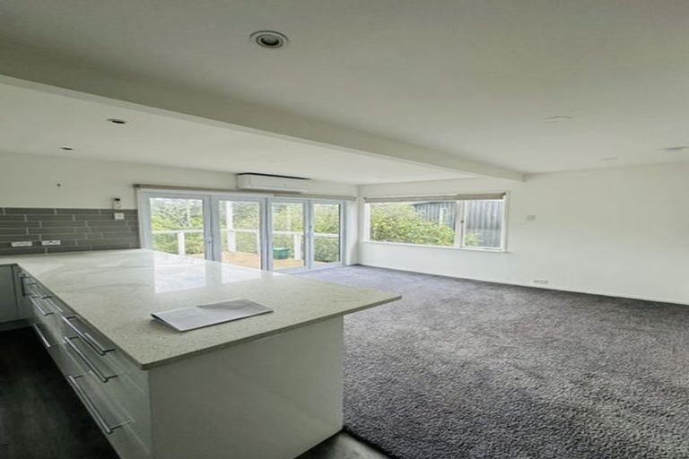 Photo of property in 92 Castor Bay Road, Castor Bay, Auckland, 0620