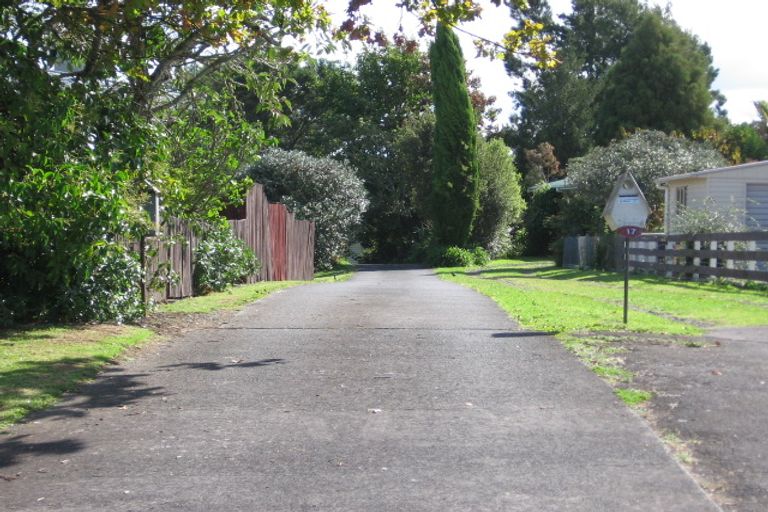Photo of property in 19 Bridgens Avenue, Te Atatu Peninsula, Auckland, 0610