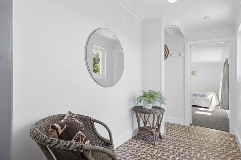 Photo of property in 42 Easther Crescent, Kew, Dunedin, 9012