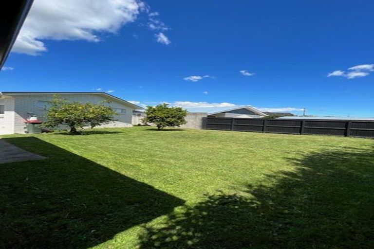 Photo of property in 13 Sundown Crescent, Melville, Hamilton, 3206