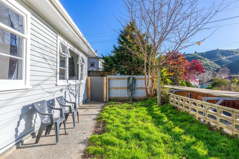 Photo of property in 110a Hine Road, Wainuiomata, Lower Hutt, 5014