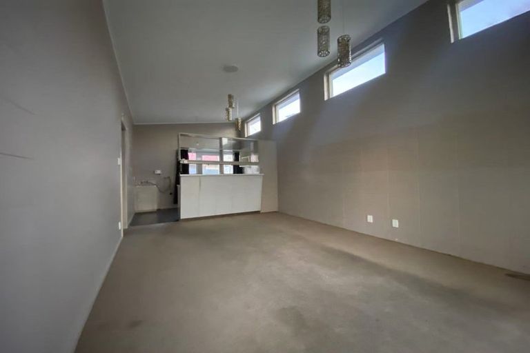 Photo of property in 2/571 Fergusson Drive, Trentham, Upper Hutt, 5018