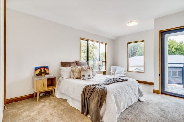 Photo of property in 2/155 Yaldhurst Road, Sockburn, Christchurch, 8042