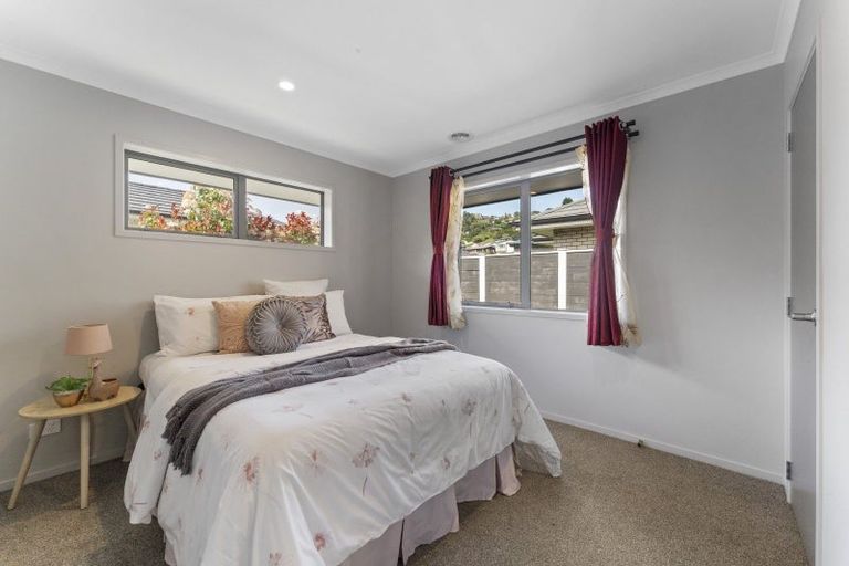 Photo of property in 3 Mooring Close, Whitby, Porirua, 5024