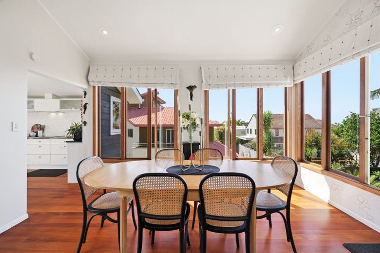 Photo of property in 24a Orchard Road, Waiake, Auckland, 0630