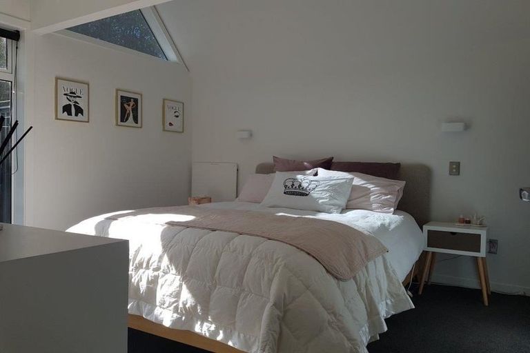 Photo of property in 98a Memorial Avenue, Ilam, Christchurch, 8053