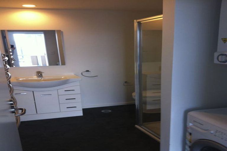 Photo of property in 12/2u Torrens Terrace, Mount Cook, Wellington, 6011