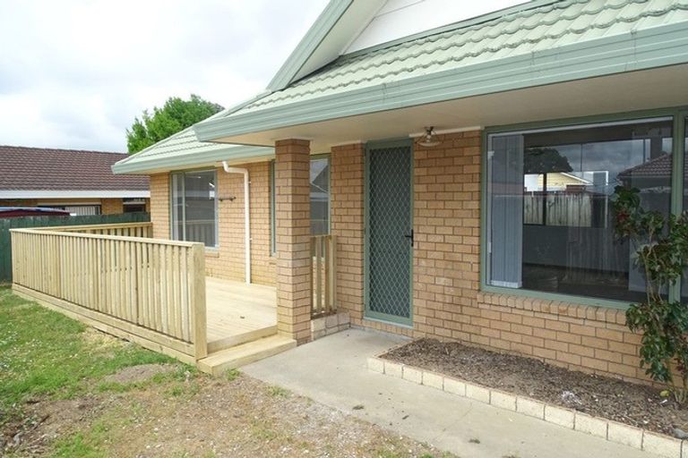 Photo of property in 100c Browns Road, Manurewa, Auckland, 2102