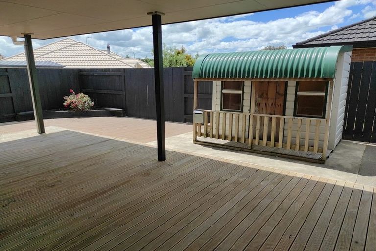 Photo of property in 65 Peter Hall Drive, Kelvin Grove, Palmerston North, 4414