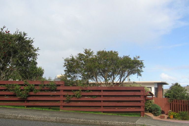 Photo of property in 17 Cliff Street, Onerahi, Whangarei, 0110