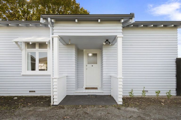 Photo of property in 33 Featherston Street, Takaro, Palmerston North, 4412